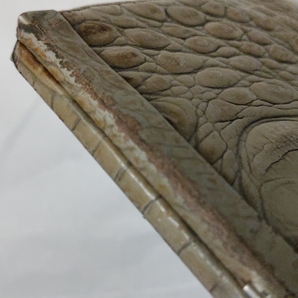 Brahmin Kisslock Wallet - Picture 6 of 9